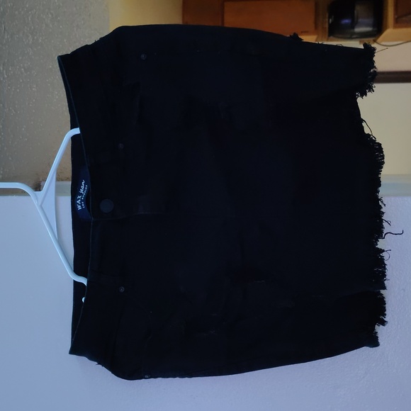 Meet the Posher Dresses & Skirts - Black skirt